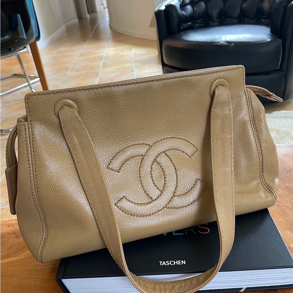 Vintage Authenticated Chanel CC Beige Caviar Leather Shoulder Bag